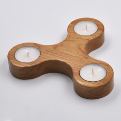 Spinner candle holder oak